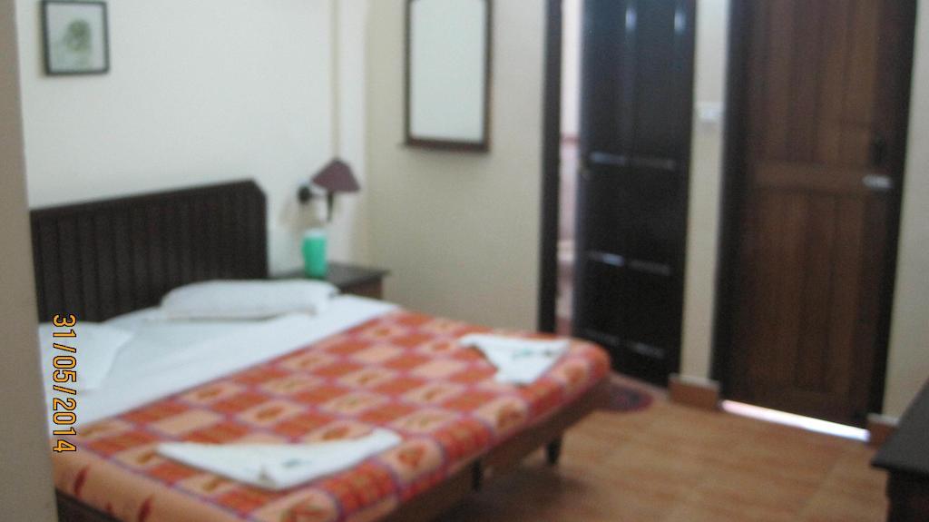 Poopada Hotel Munnar Szoba fotó